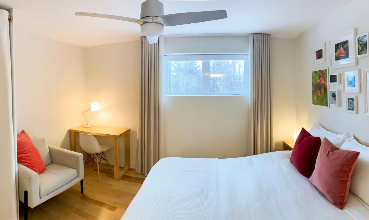 Bed and Breakfast Le Camp Cache Shefford Экстерьер фото