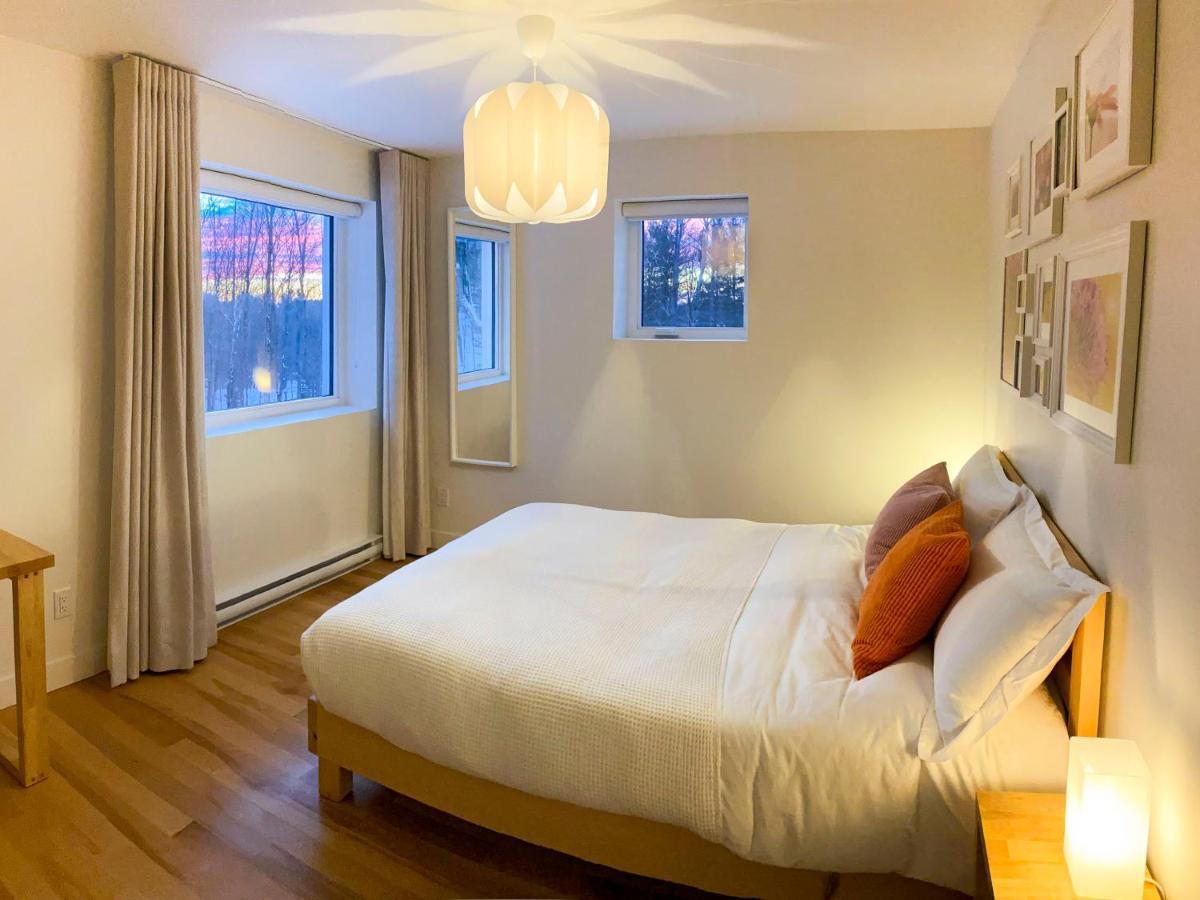 Bed and Breakfast Le Camp Cache Shefford Экстерьер фото