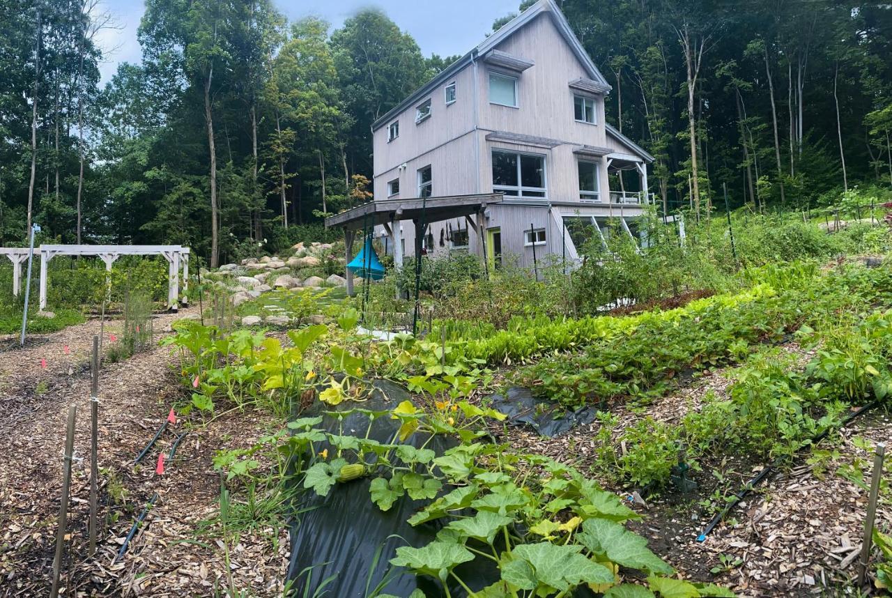 Bed and Breakfast Le Camp Cache Shefford Экстерьер фото