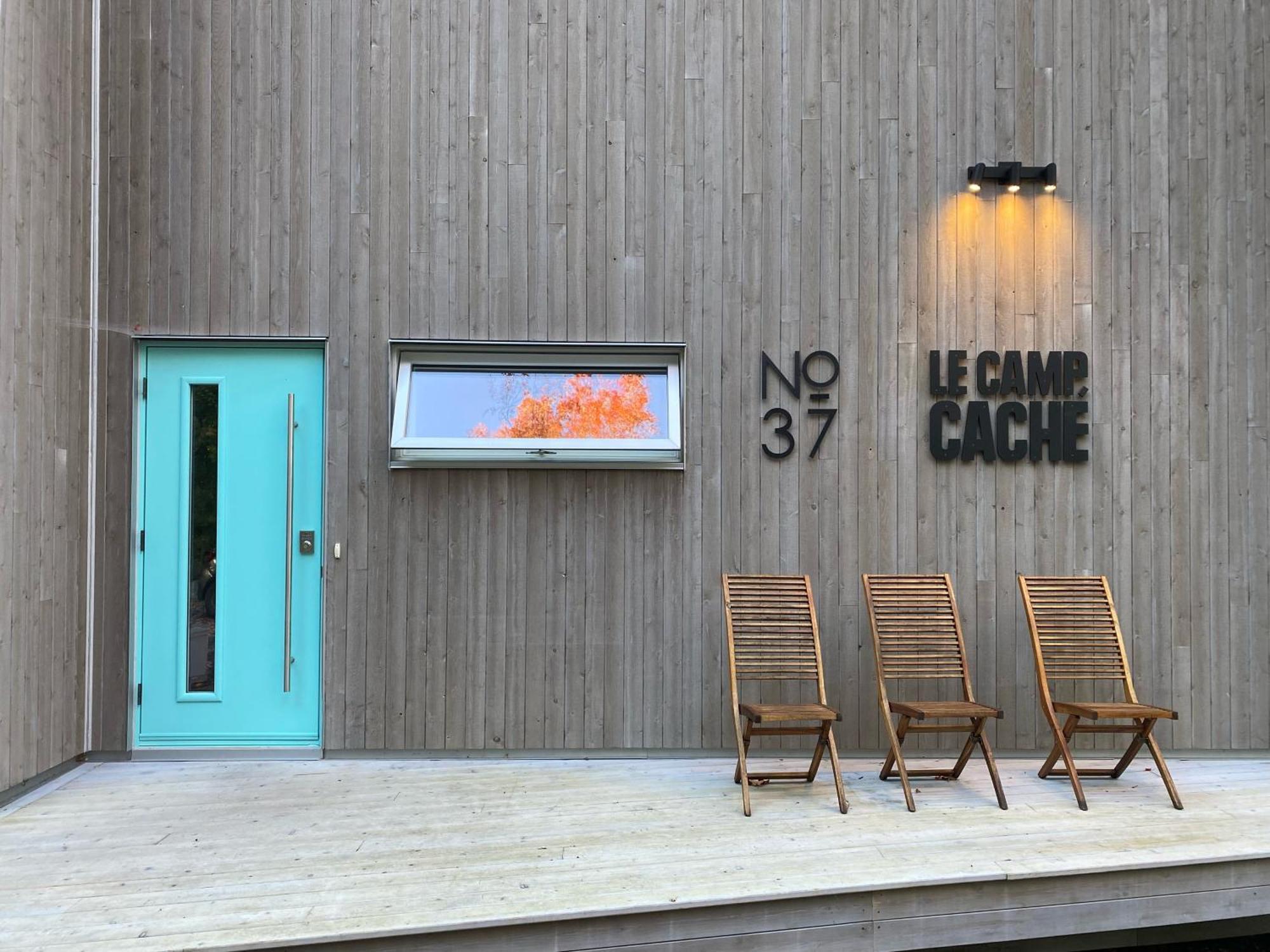 Bed and Breakfast Le Camp Cache Shefford Экстерьер фото